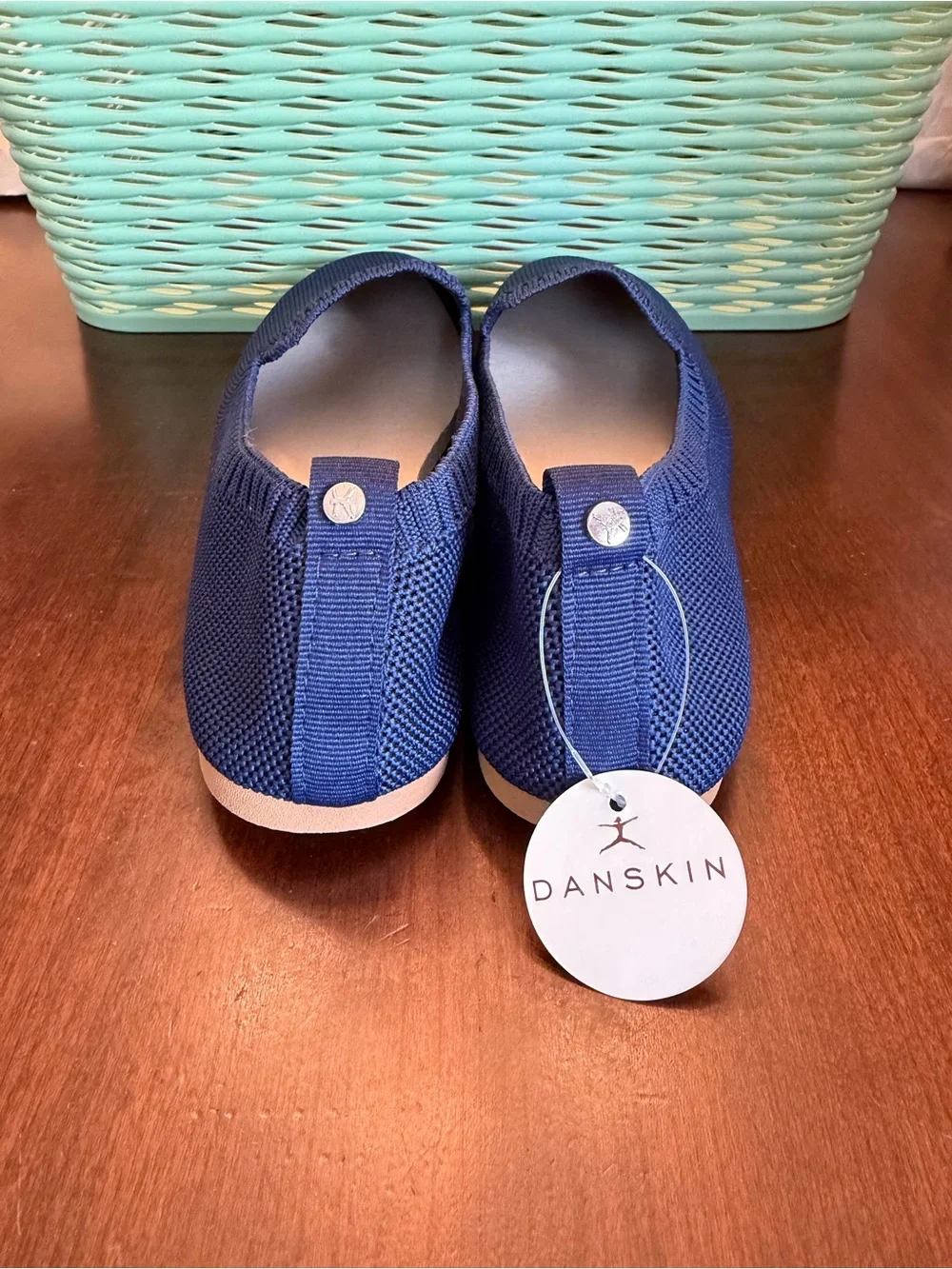 NWT Danskin Women's Dream Slip-On Loafers SZ 6.5 Color Navy